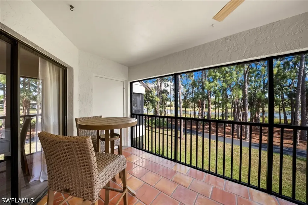1808 Kings Lake Boulevard Naples FL 34112