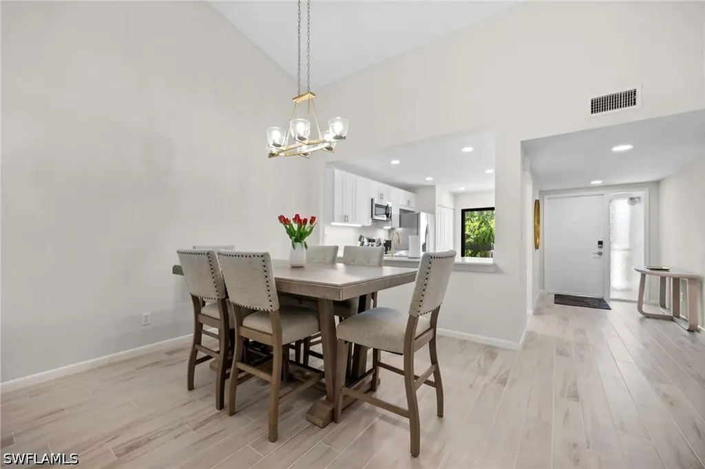 1808 Kings Lake Boulevard Naples FL 34112