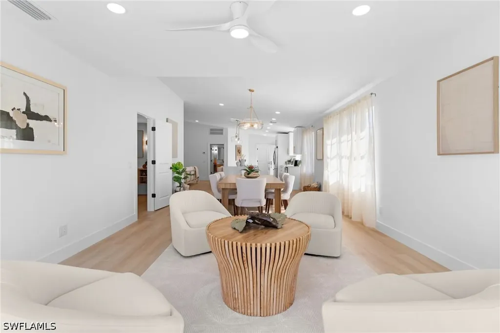 3149 Andorra Court Naples FL 34109