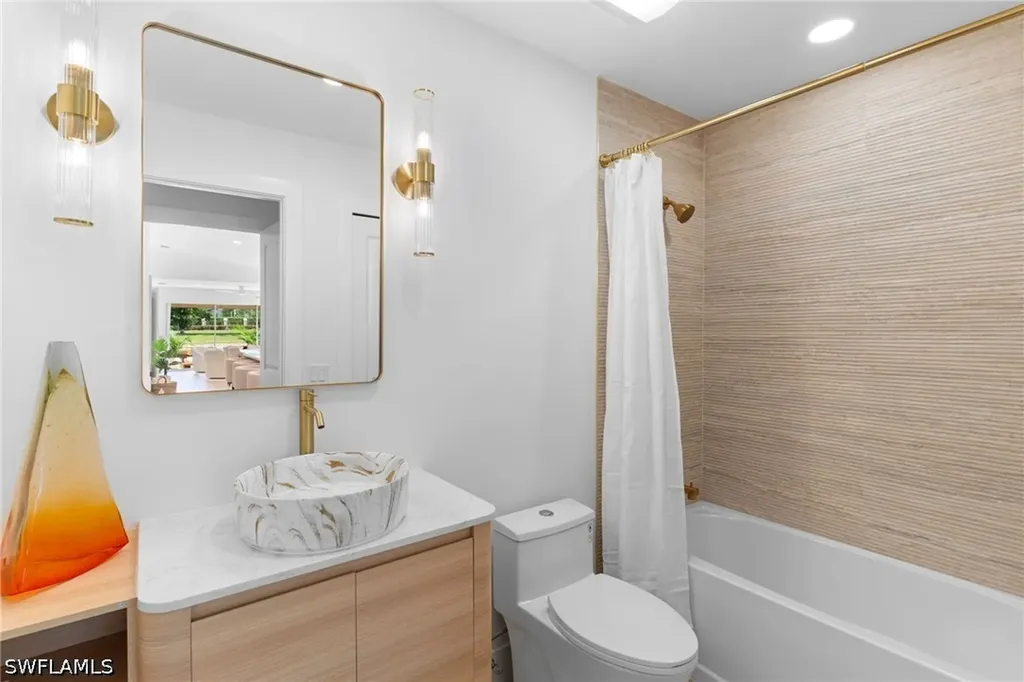 3149 Andorra Court Naples FL 34109