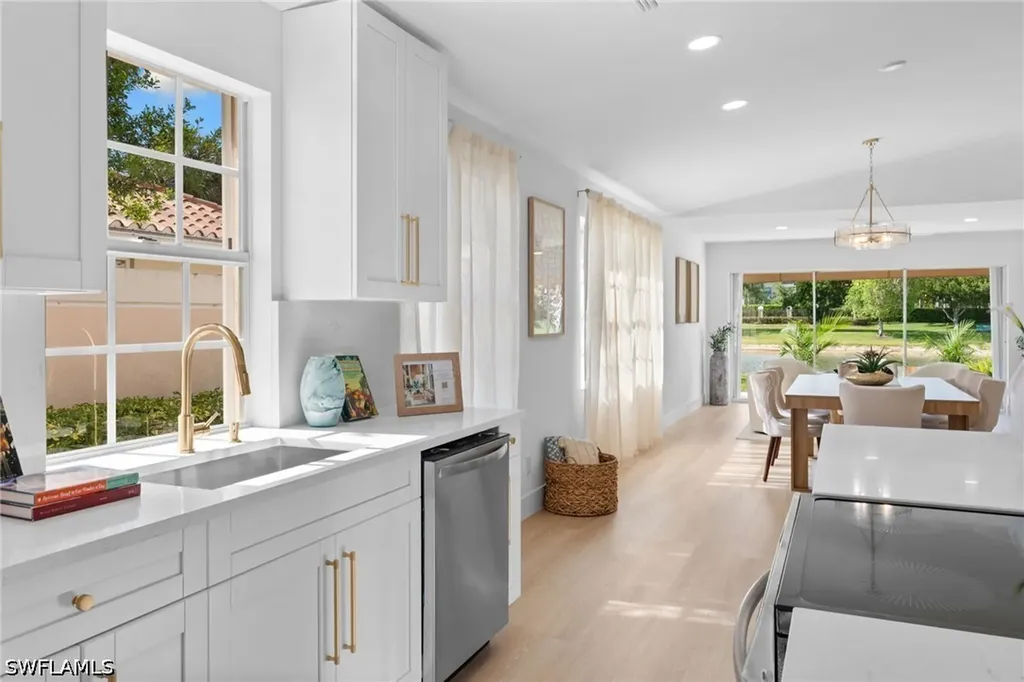 3149 Andorra Court Naples FL 34109