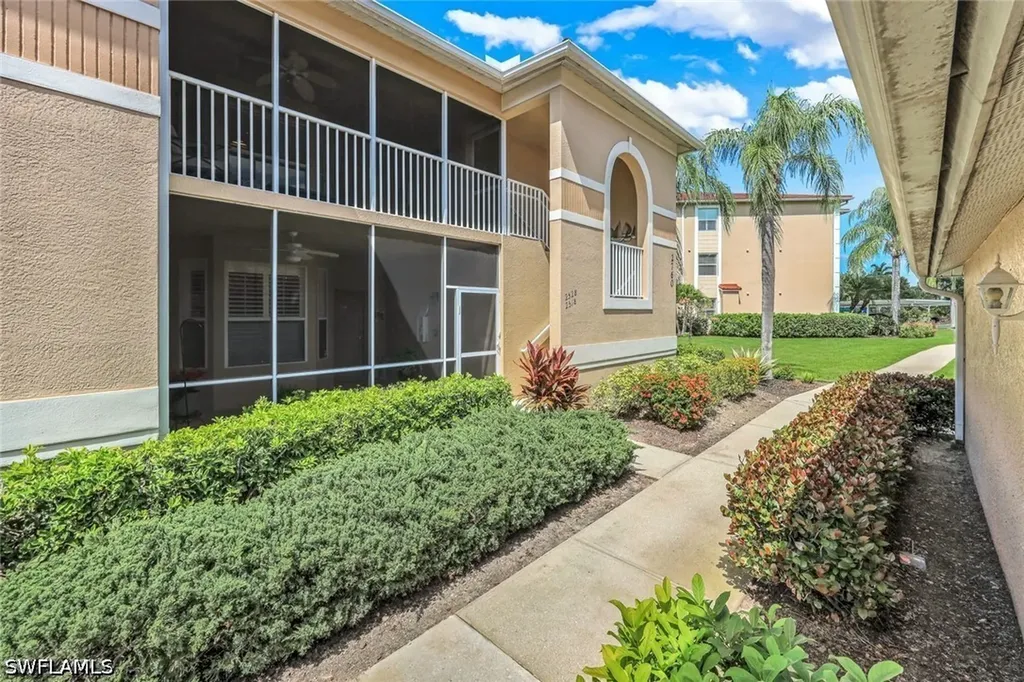 2760 Cypress Trace Circle Naples FL 34119
