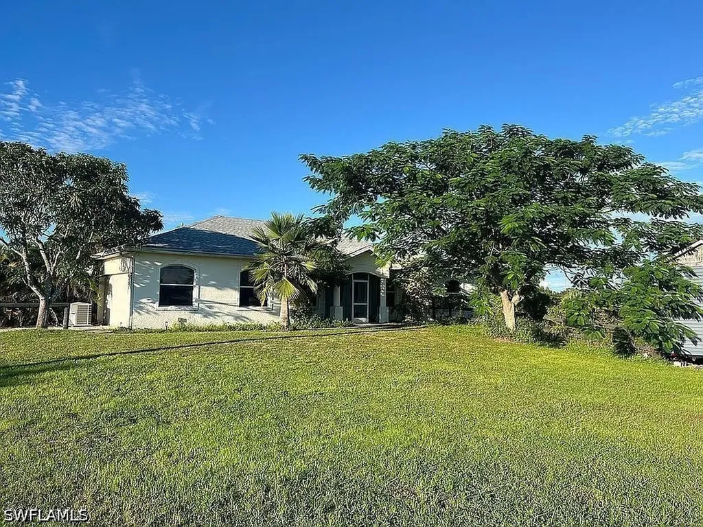 10551 Deal Road North Fort Myers FL 33917