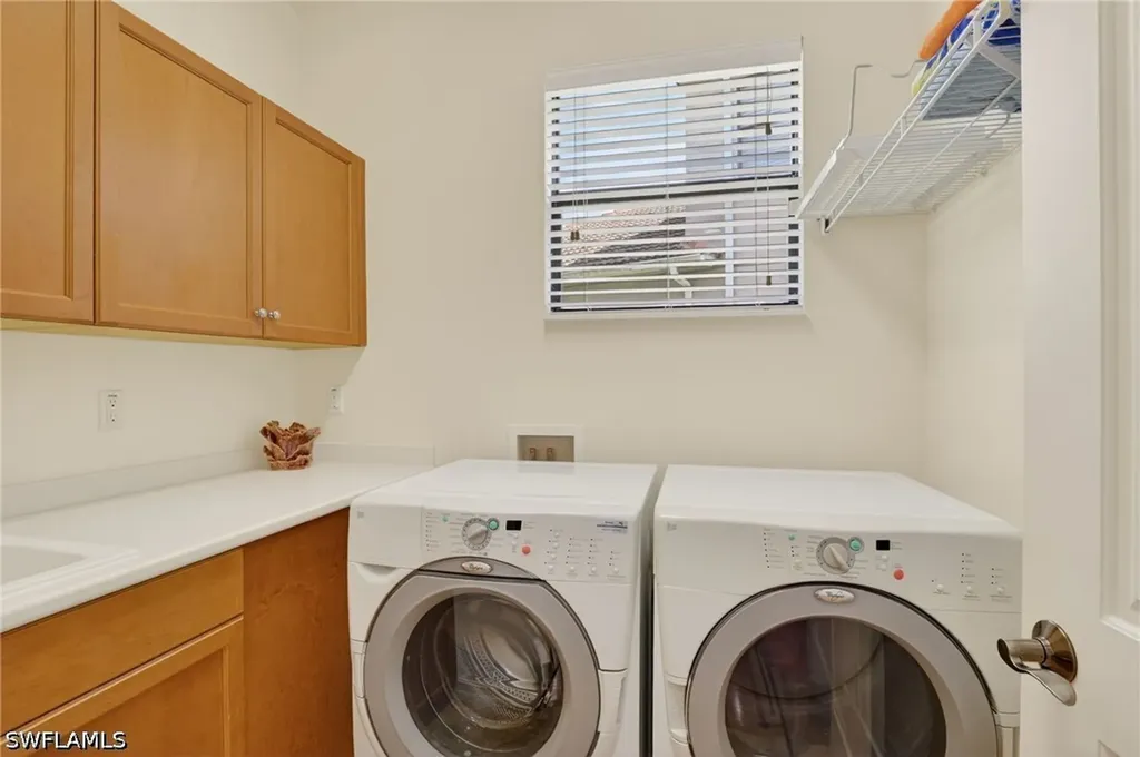 1454 Serrano Circle Naples FL 34105