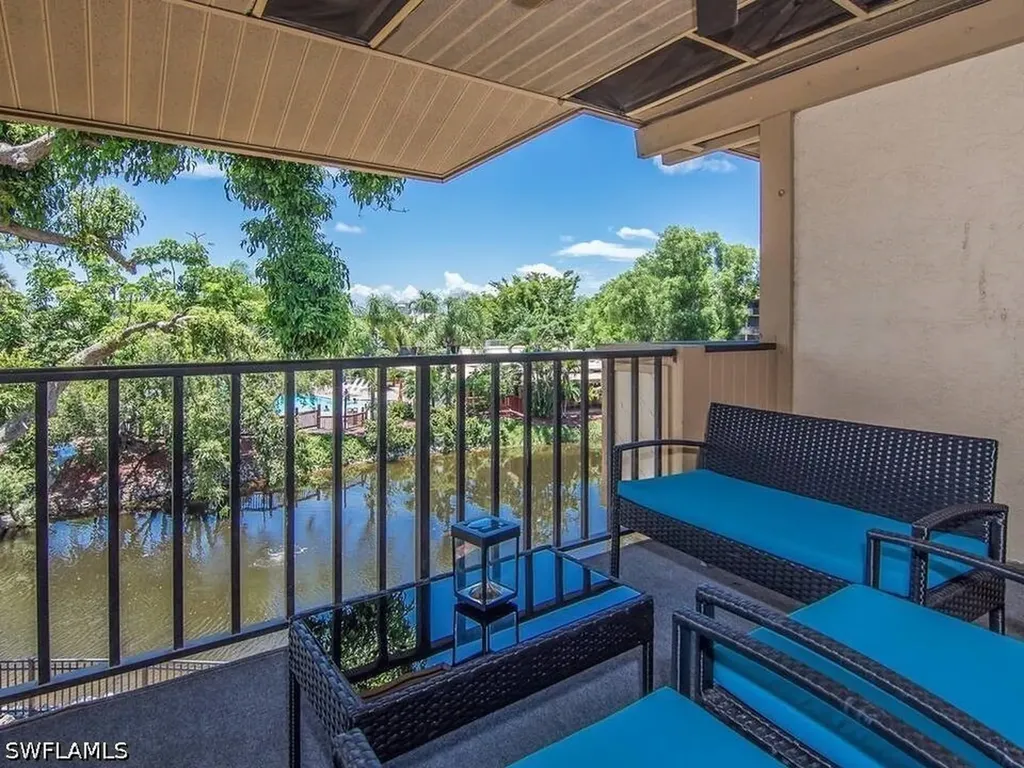 600 Neapolitan Way Naples FL 34103