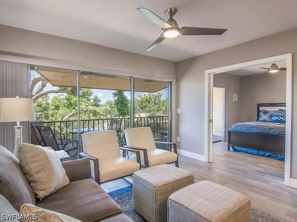 600 Neapolitan Way Naples FL 34103