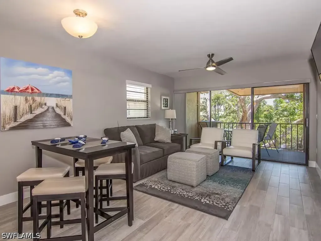 600 Neapolitan Way Naples FL 34103