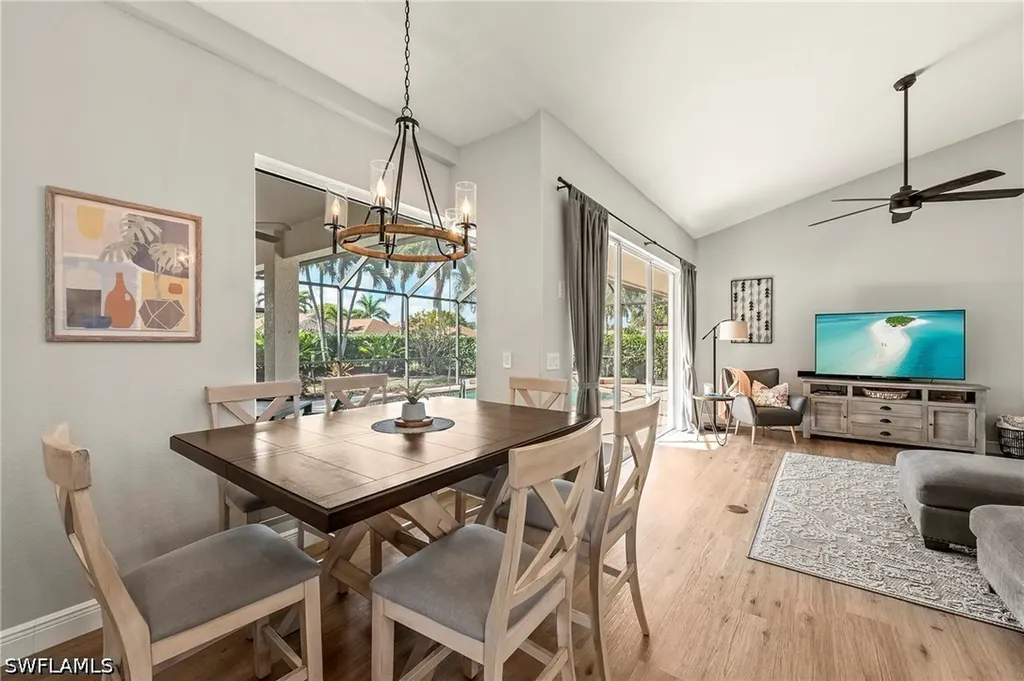 1015 Tivoli Lane Naples FL 34104