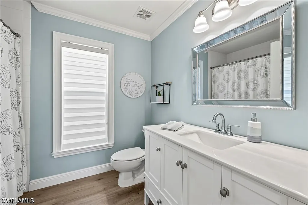 1015 Tivoli Lane Naples FL 34104