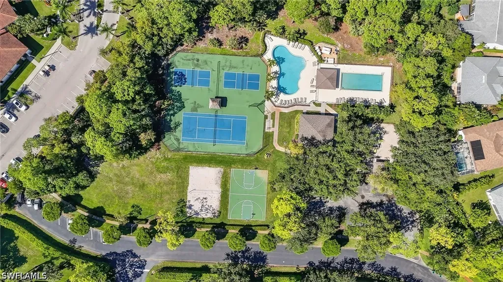 1015 Tivoli Lane Naples FL 34104