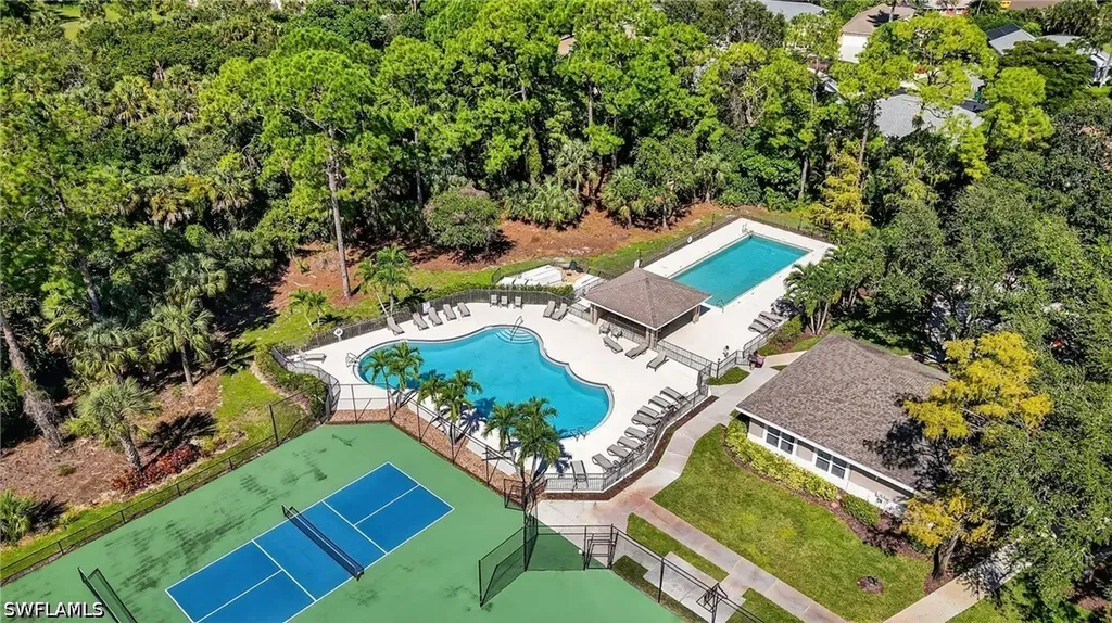 1015 Tivoli Lane Naples FL 34104