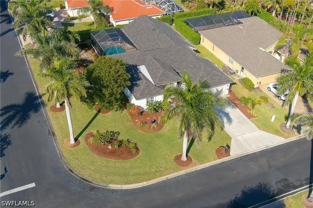 1015 Tivoli Lane Naples FL 34104