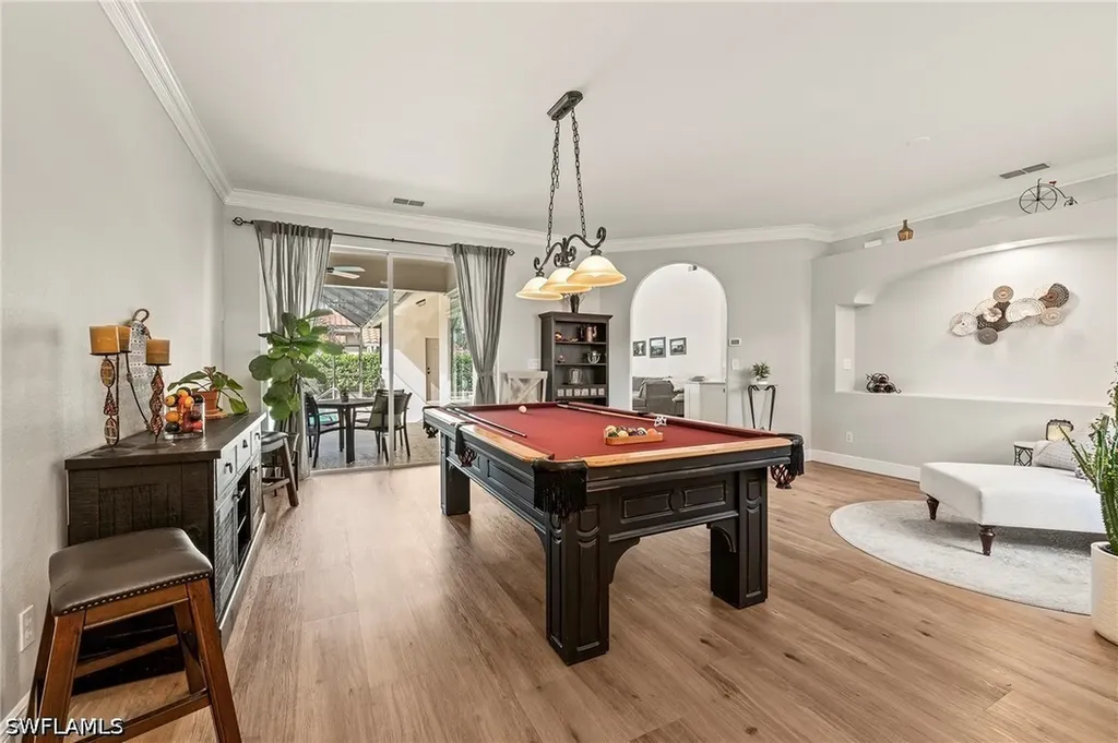 1015 Tivoli Lane Naples FL 34104