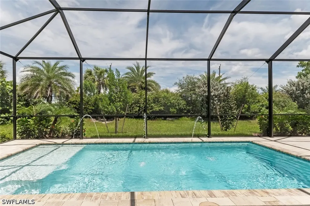 14586 Tropical Drive Naples FL 34114