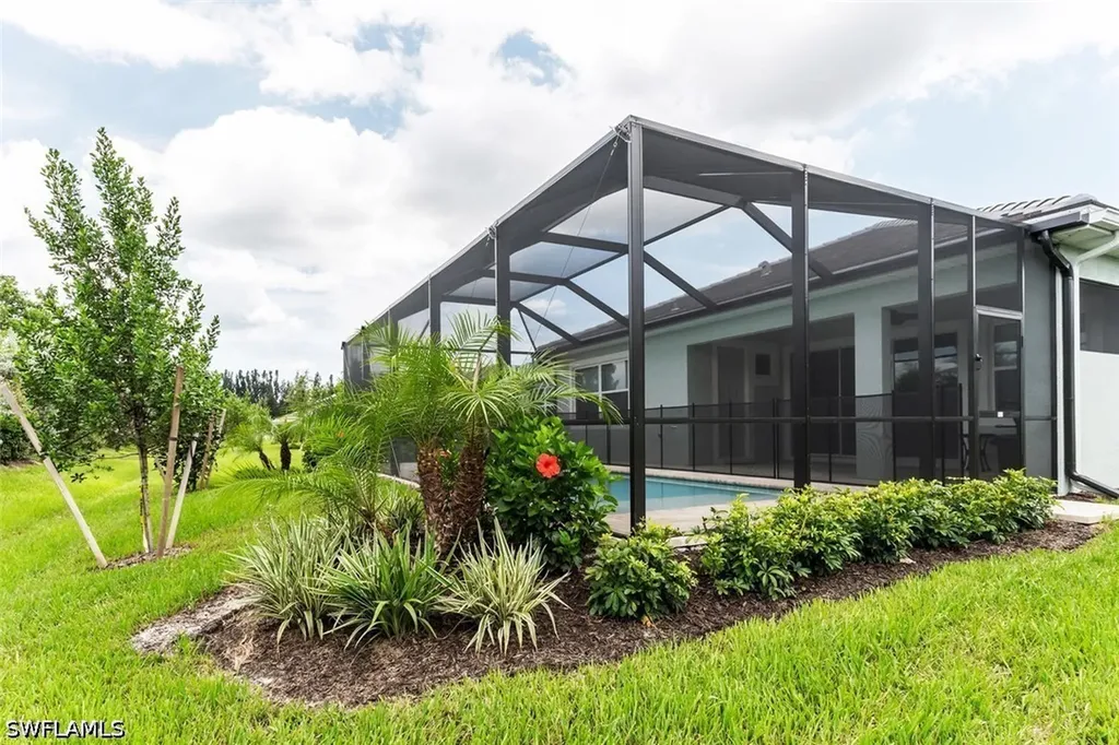 14586 Tropical Drive Naples FL 34114