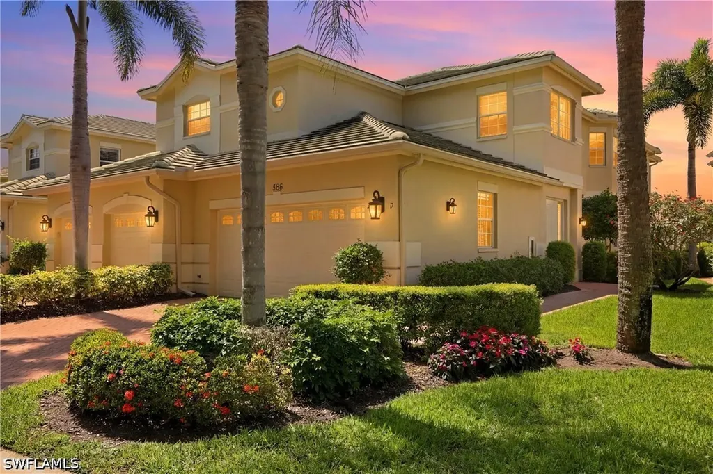566 Vintage Reserve Lane Naples FL 34119