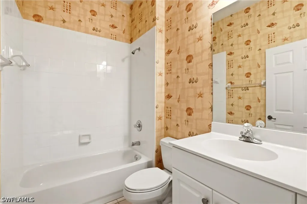 566 Vintage Reserve Lane Naples FL 34119