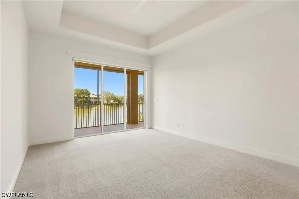 566 Vintage Reserve Lane Naples FL 34119