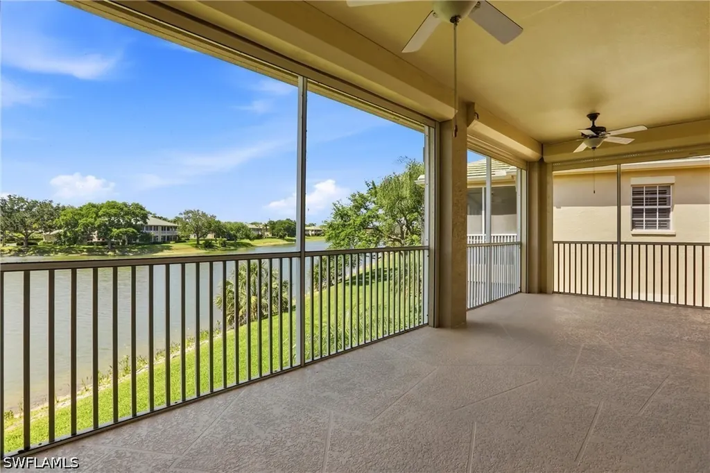 566 Vintage Reserve Lane Naples FL 34119
