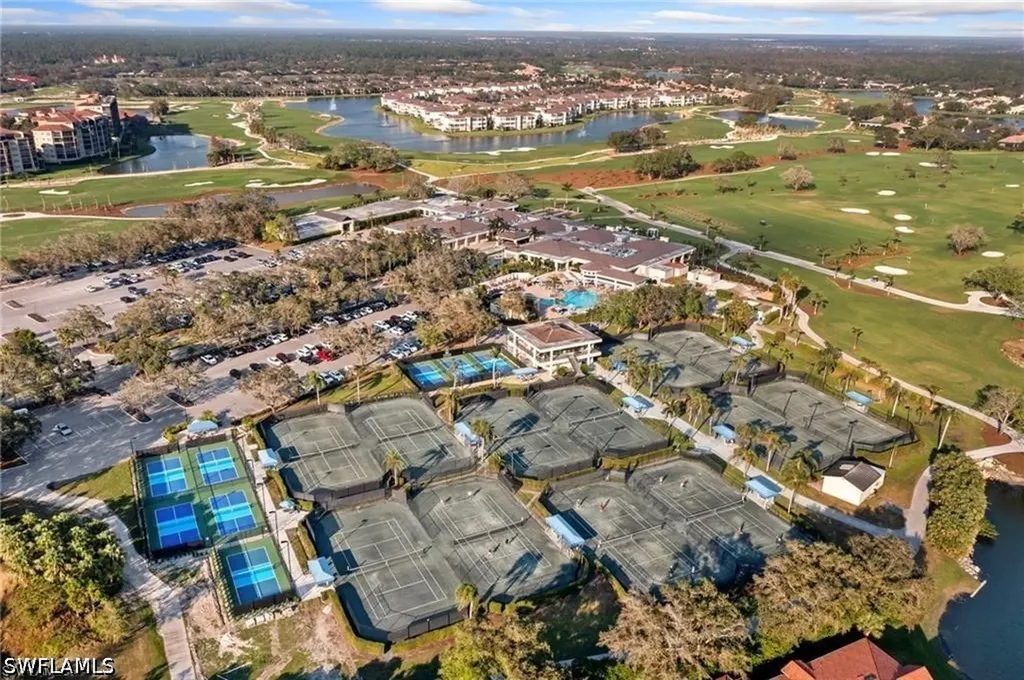 566 Vintage Reserve Lane Naples FL 34119