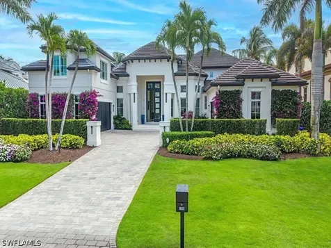 1959 4TH Street S Naples FL 34102