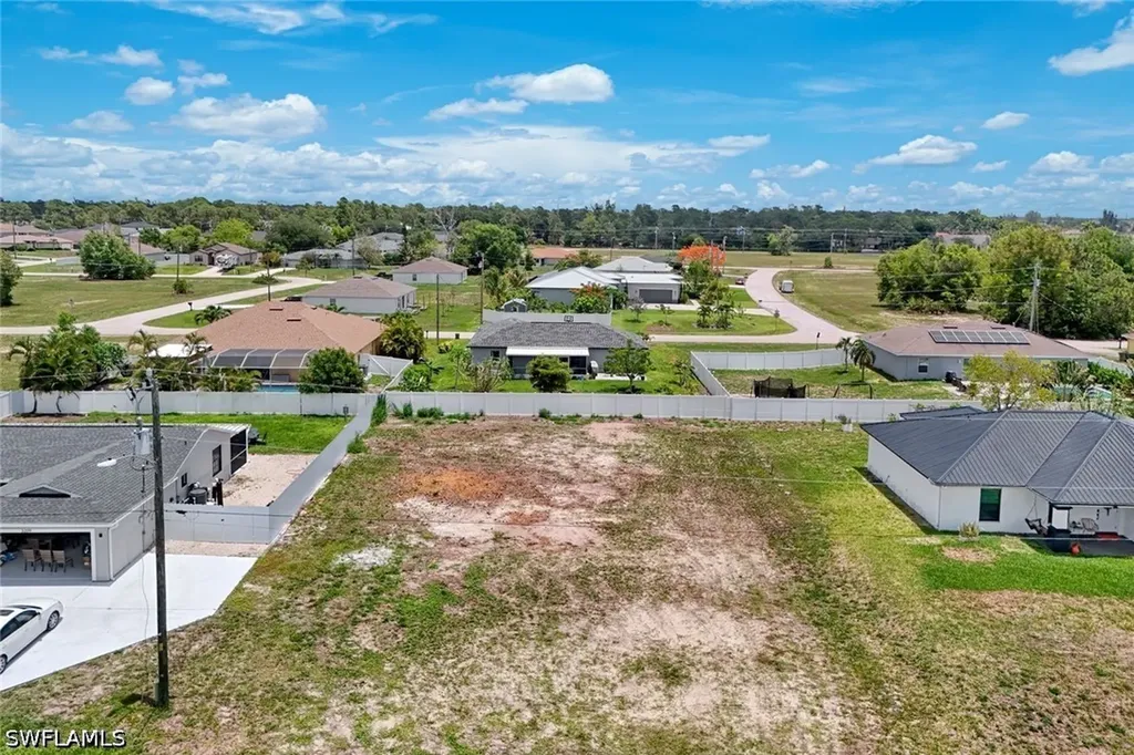 3205 NW 2nd Place Cape Coral FL 33993