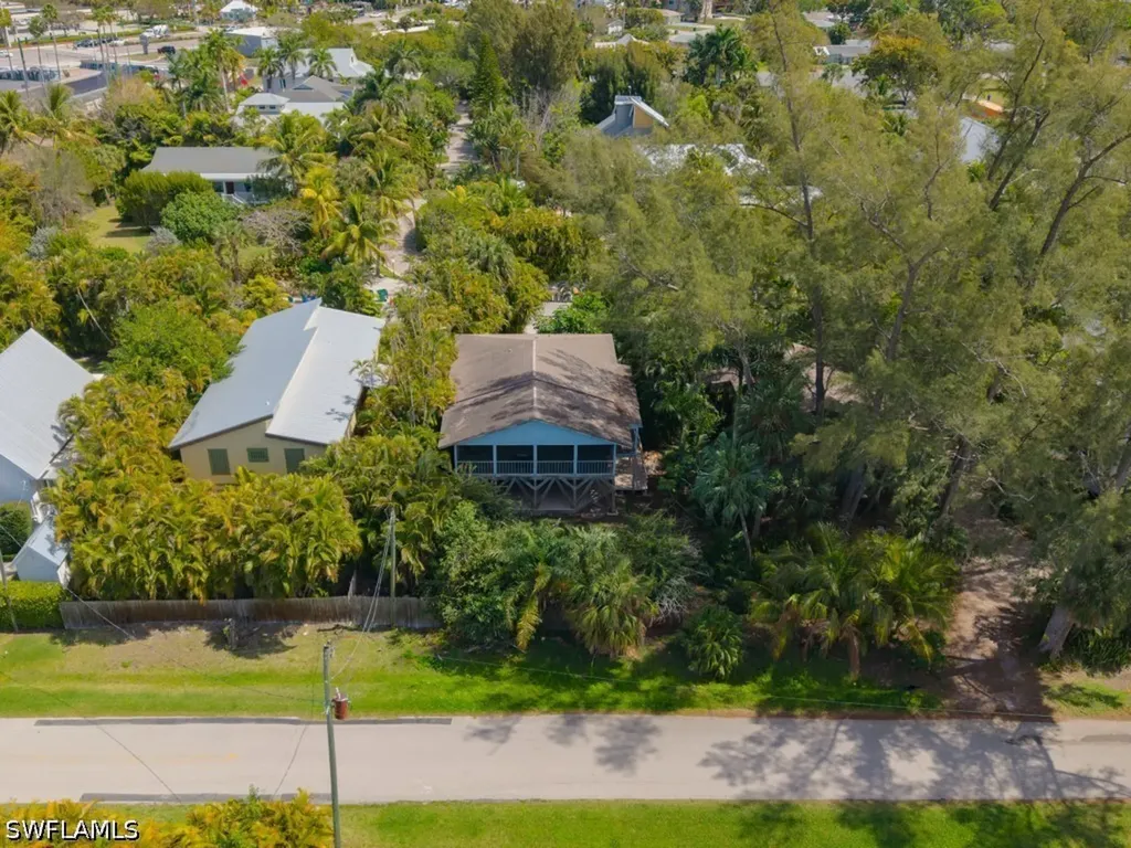 2022 Frederick Street Naples FL 34112