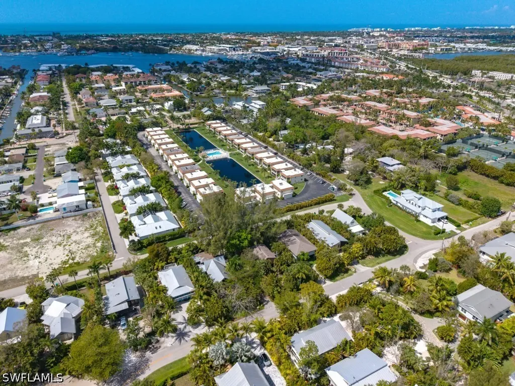 2022 Frederick Street Naples FL 34112