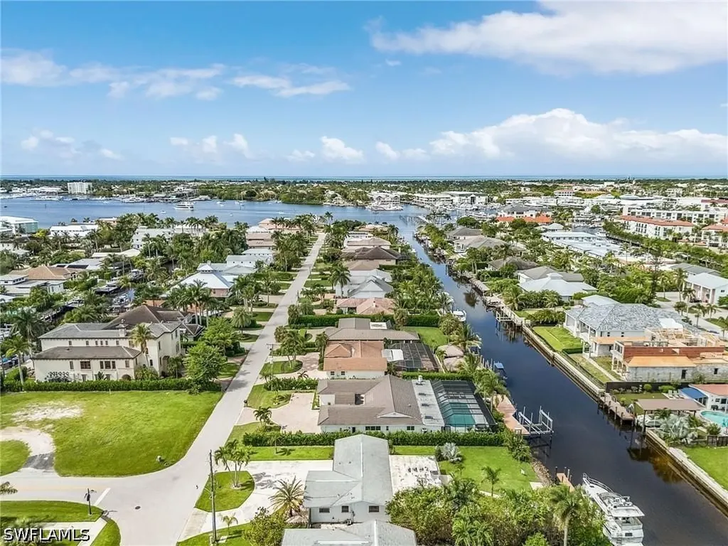 1589 Osprey Avenue Naples FL 34102
