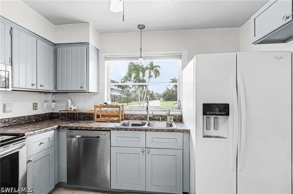 1589 Osprey Avenue Naples FL 34102