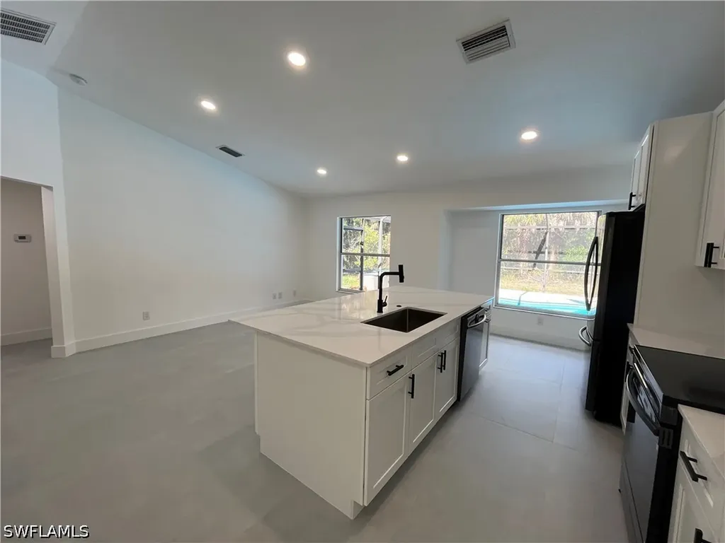 2730 4th Street NW Naples FL 34120