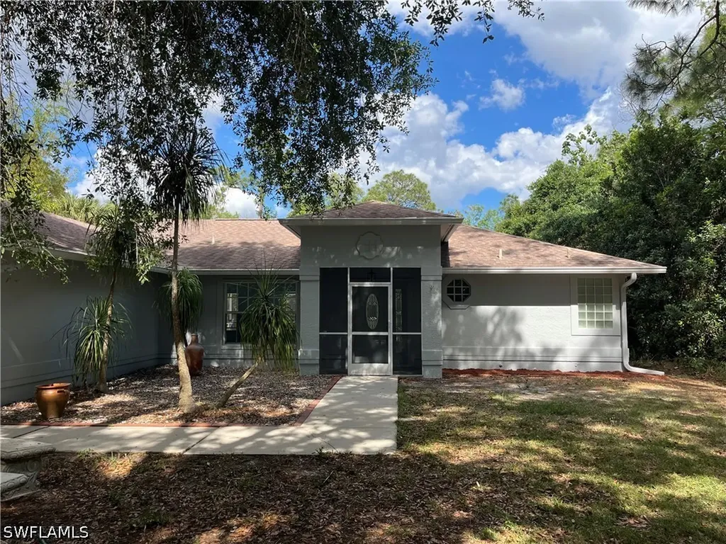 2730 4th Street NW Naples FL 34120