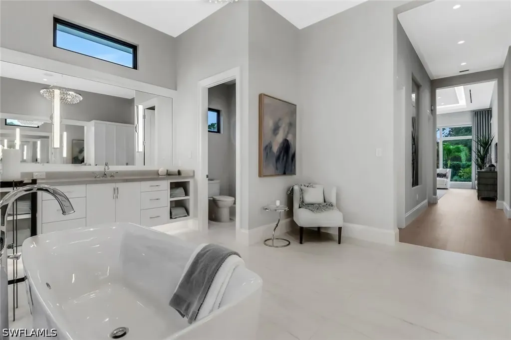 12 Banyan Road Naples FL 34108