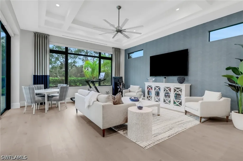 12 Banyan Road Naples FL 34108