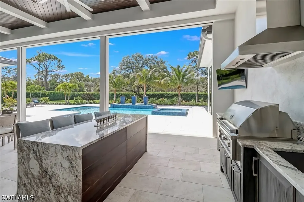 12 Banyan Road Naples FL 34108