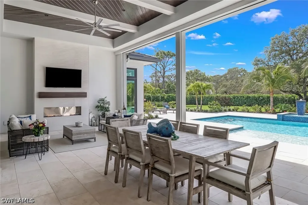 12 Banyan Road Naples FL 34108