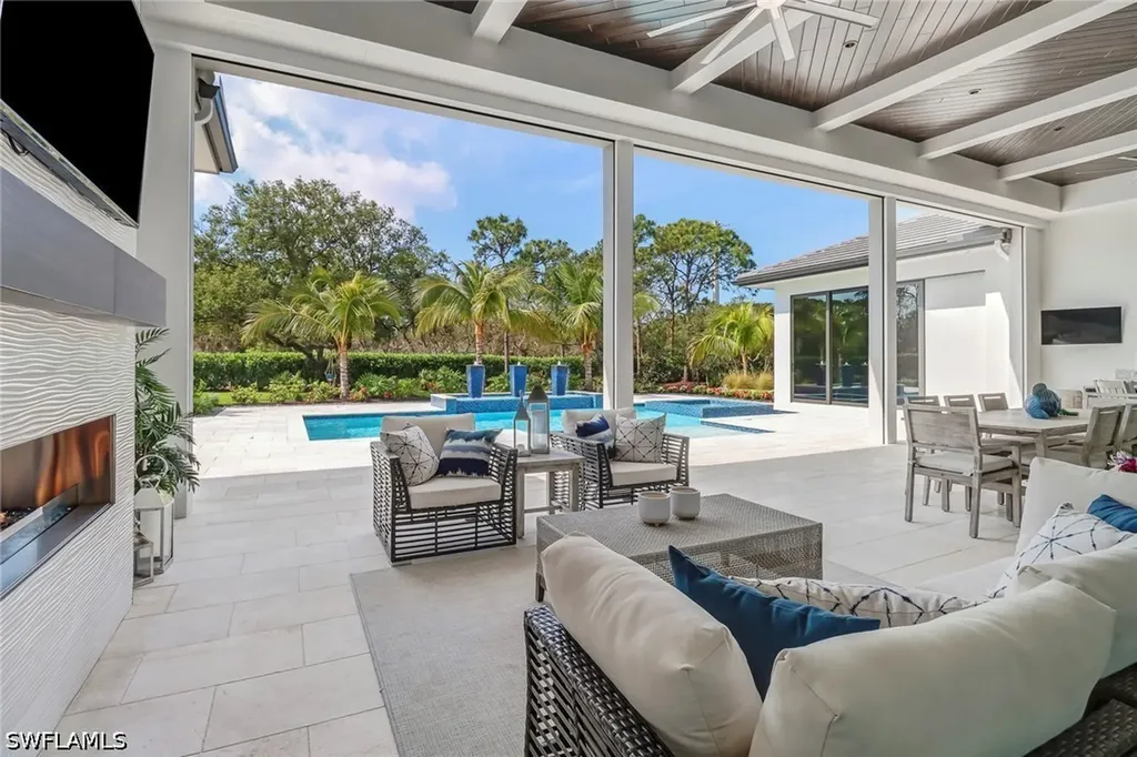 12 Banyan Road Naples FL 34108