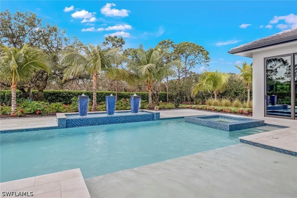 12 Banyan Road Naples FL 34108