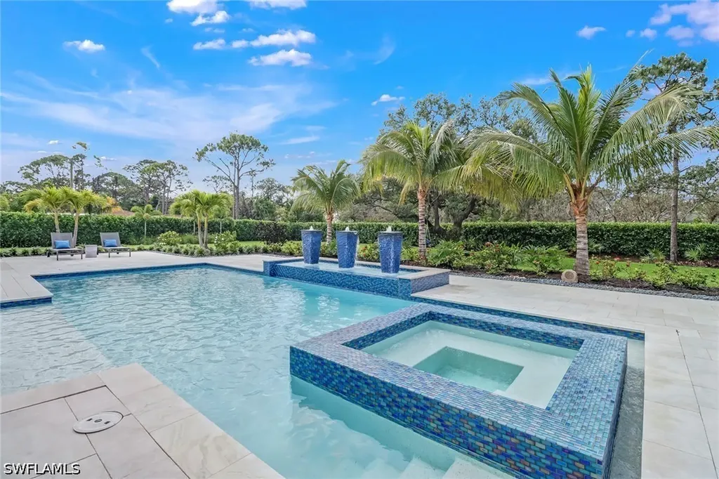 12 Banyan Road Naples FL 34108
