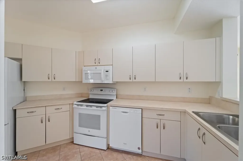 6560 Huntington Lakes Circle Naples FL 34119