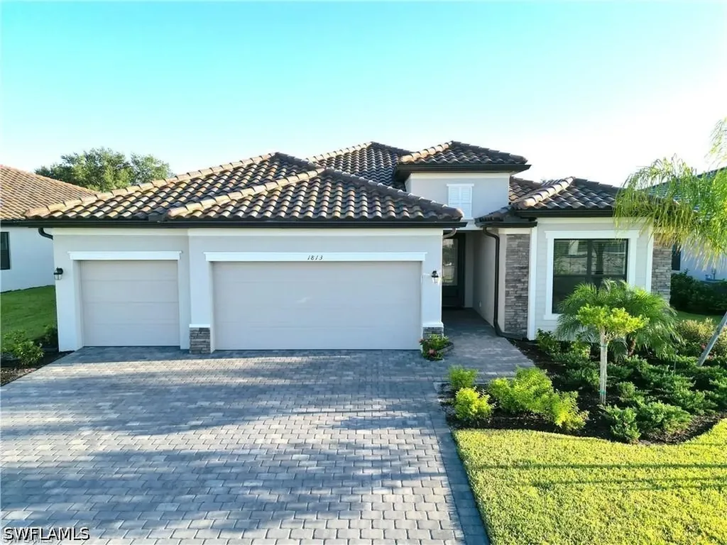 1813 Lema Court Naples FL 34120