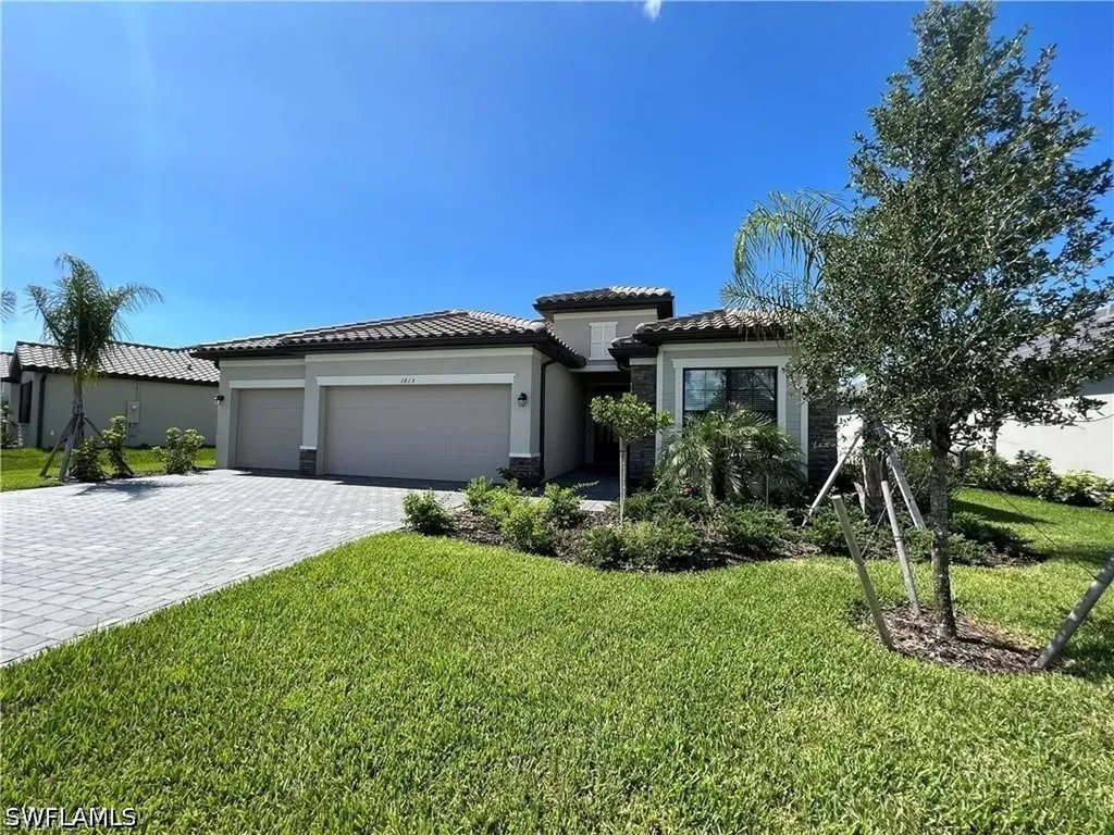 1813 Lema Court Naples FL 34120