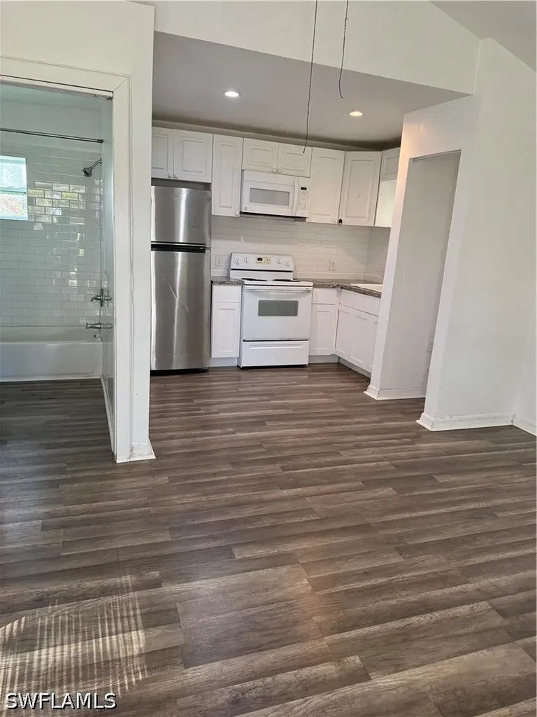 1189 N Tamiami Trail North Fort Myers FL 33903