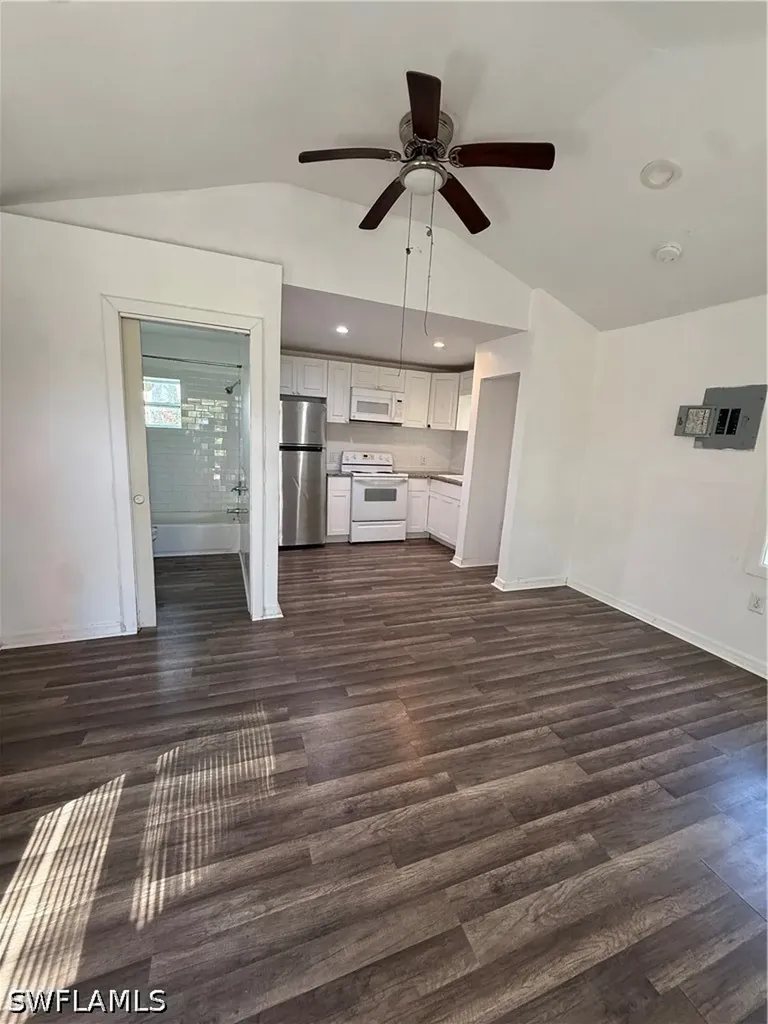 1189 N Tamiami Trail North Fort Myers FL 33903