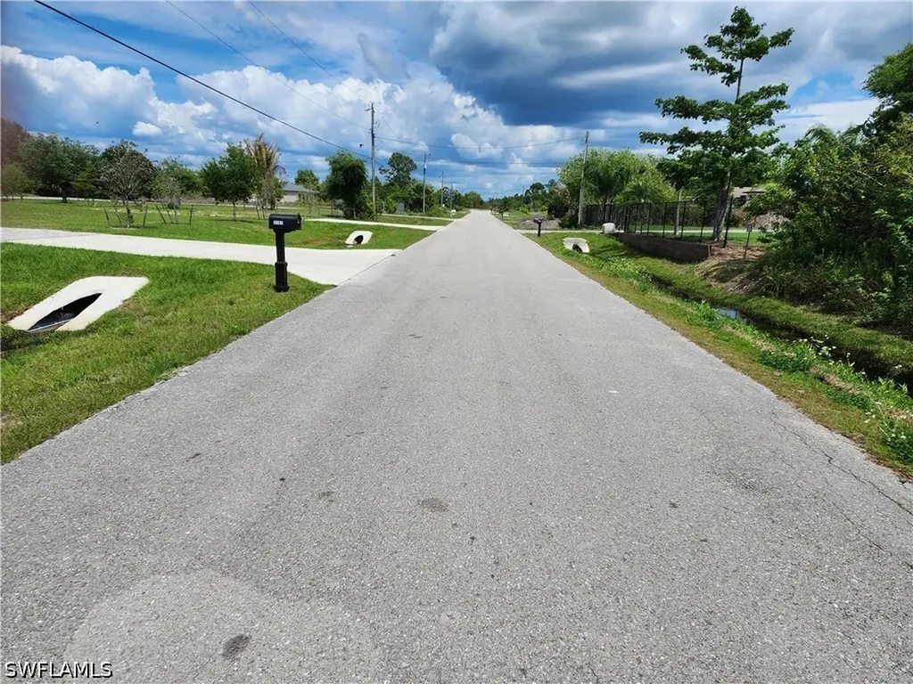 60TH Avenue NE Naples FL 34120
