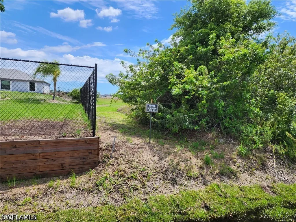 60TH Avenue NE Naples FL 34120