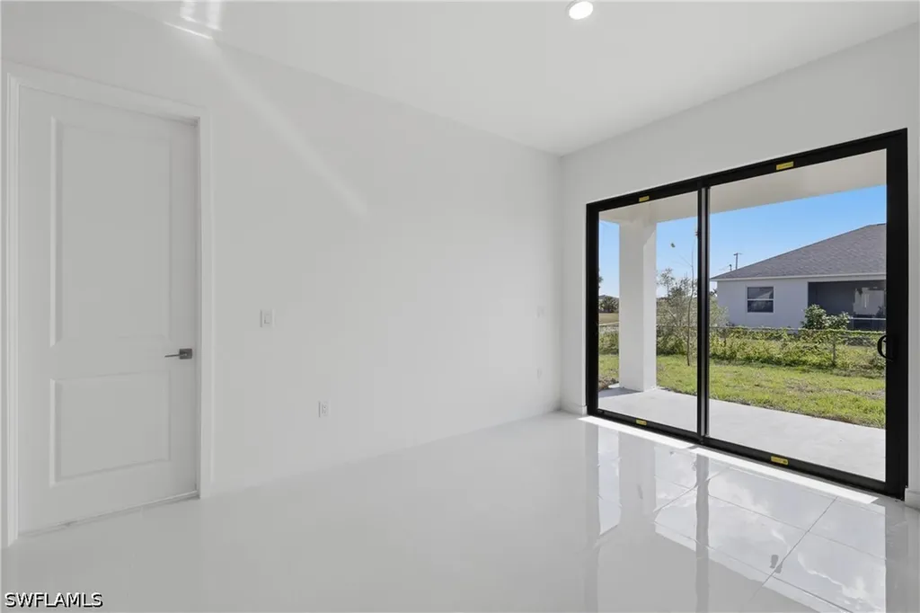 602 NW 25th Terrace Cape Coral FL 33993
