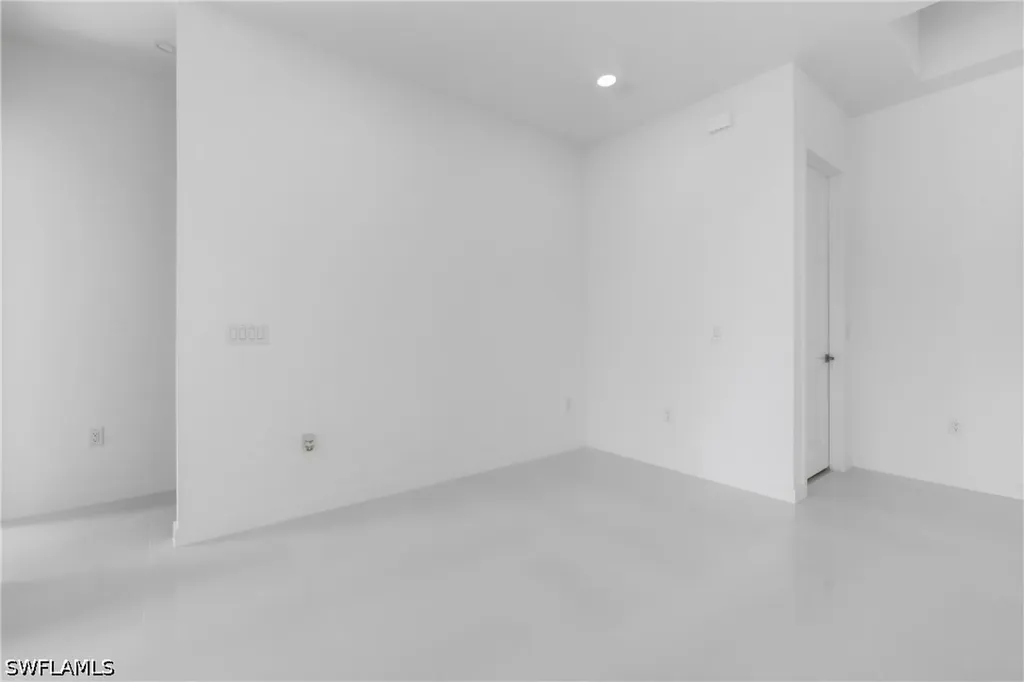 602 NW 25th Terrace Cape Coral FL 33993