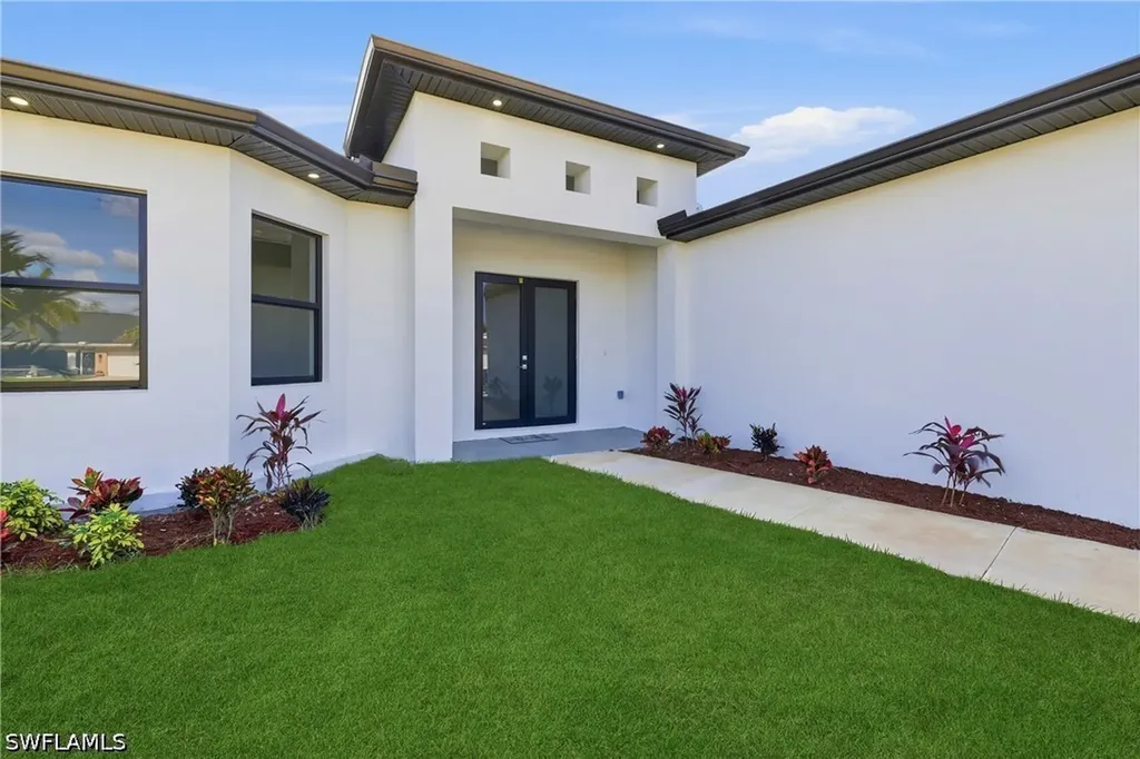 602 NW 25th Terrace Cape Coral FL 33993