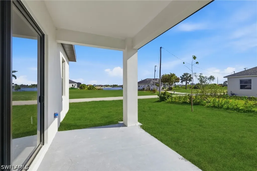 602 NW 25th Terrace Cape Coral FL 33993